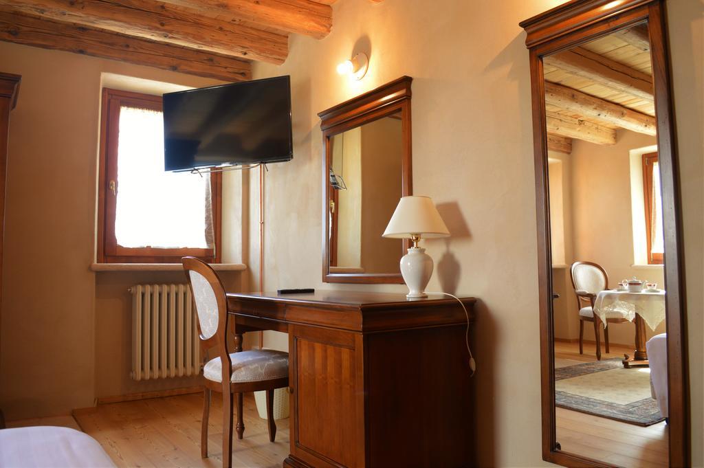 Agriturismo Borgo Valfredda Villa Mezzane di Sotto Eksteriør billede